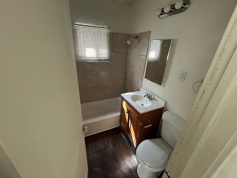 5357 Swope Pkwy — Photo 5