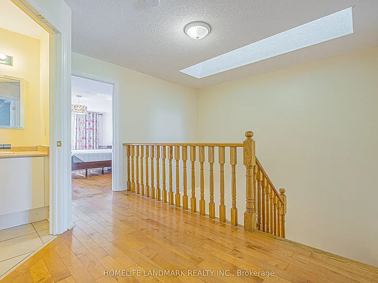 38 Romance Dr — Photo 19