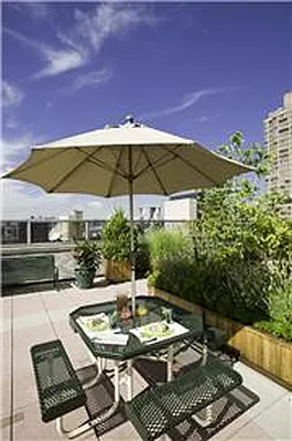 Rented by Town Residential | media 37