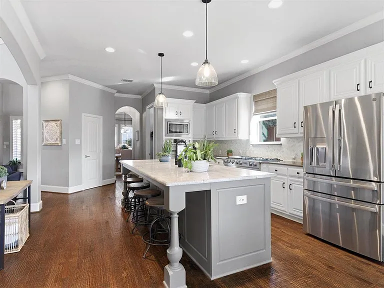 11145 Lamar Ln — Photo 6