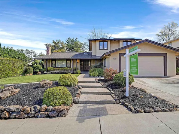1068 Concord St, Pleasanton, CA 94566