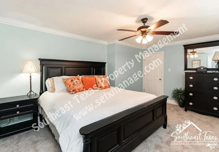 6030 Zenith St — Photo 24