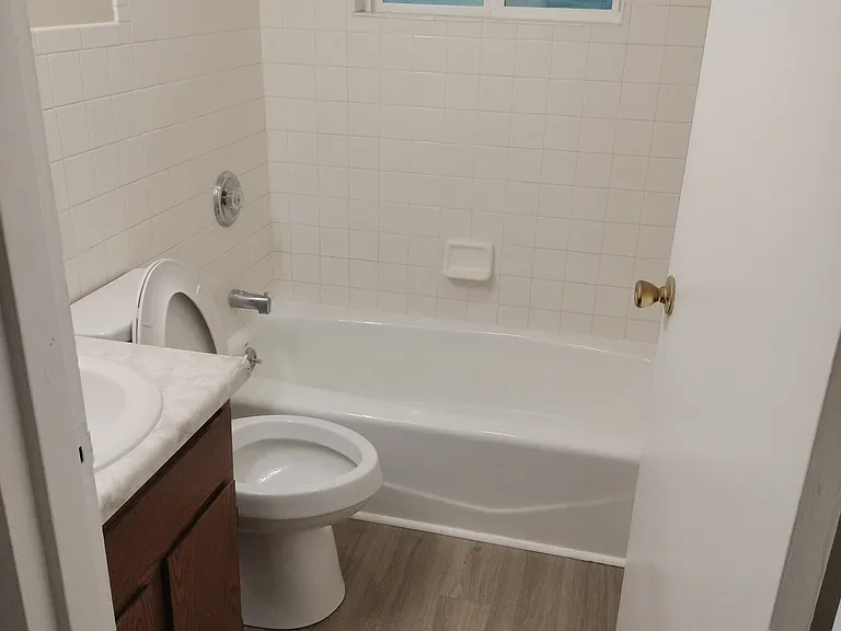 4508 Far Hills Ave — Photo 7