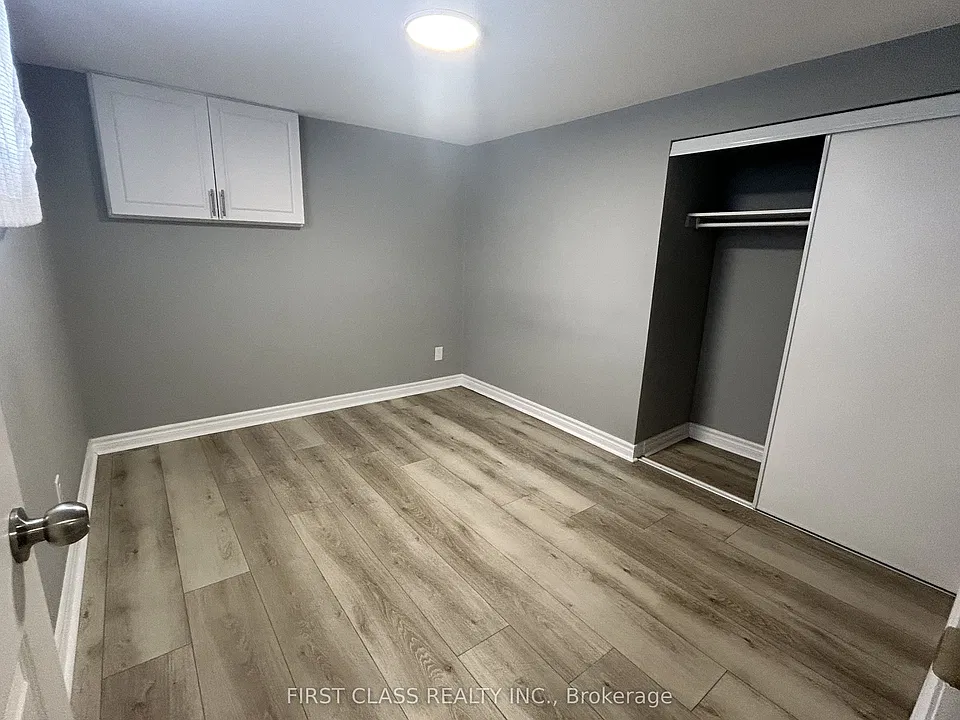 1118 Warden Ave #2