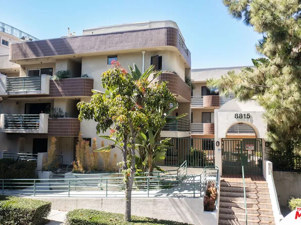 8815 Cynthia St, West Hollywood, CA 90069