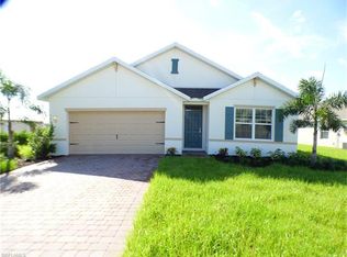 3454 Acapulco Cir, Cape Coral, FL 33909