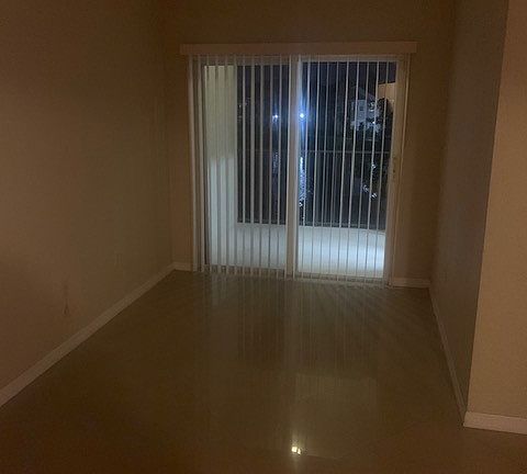 5th image of 2307 Belmont Ln