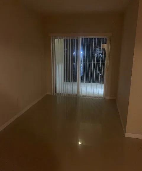 2307 Belmont Ln — Photo 5