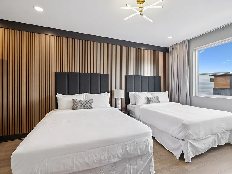 Master bedroom. can be converted to 1 bed.