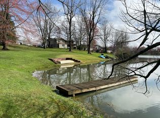3881 W Wood Lake Ct, Columbus, IN