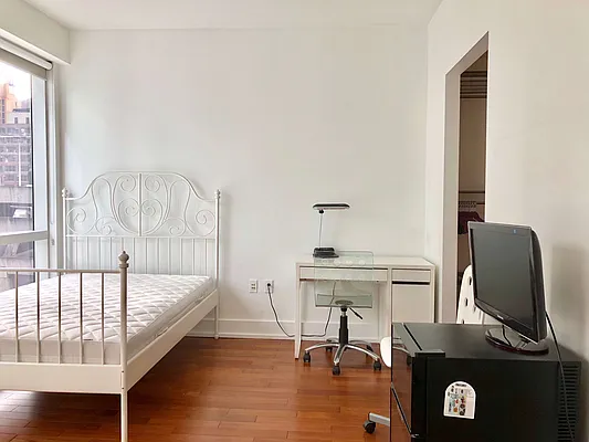 Rented by Compass | media 17