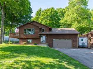4939 Glen Elyn Rd, Mound, MN 55364