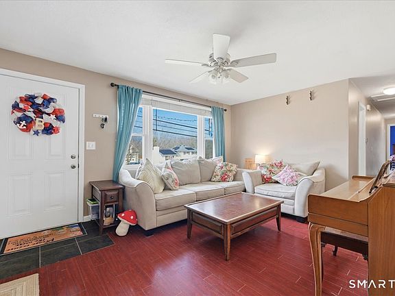 4th image of 40 Kenyon Road