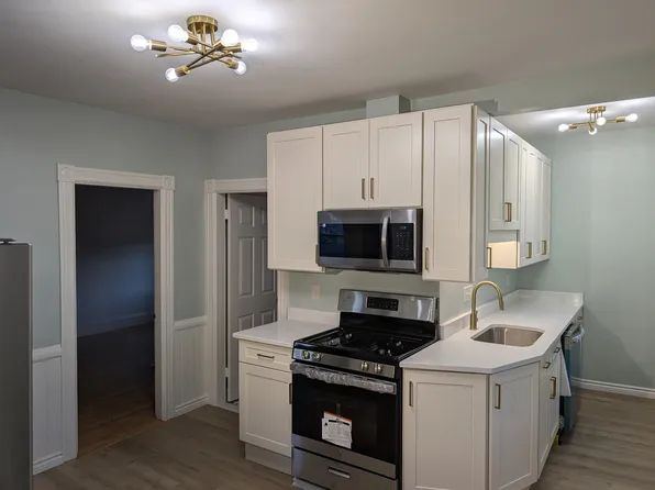 577 Central Ave #2, Pawtucket, RI 02861