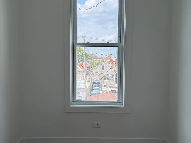 2826 W 21st Pl #2R — Photo 8