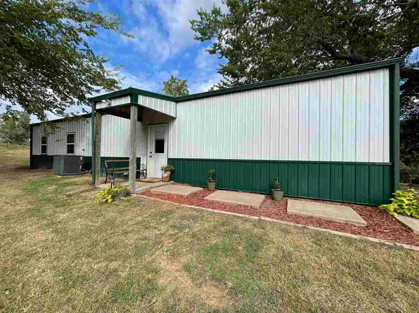 6313 S Greenwood Rd, Yale, OK 74085