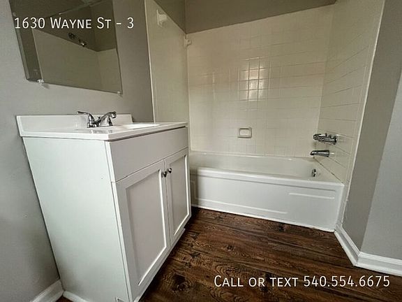 3rd image of 1630 Wayne St NE Unit 3