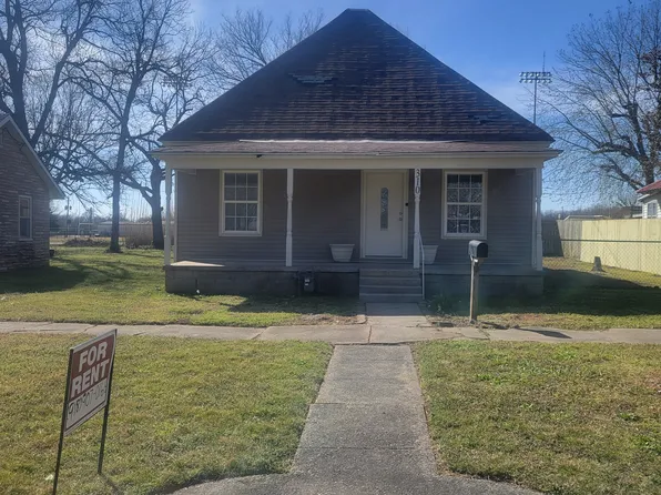 310 S Hickory St, Nowata, OK 74048