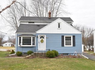 1225 Adelmann Ave, Brookfield, WI 53045