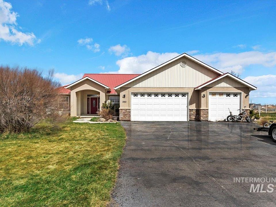1st image of 260 Mariposa Cir