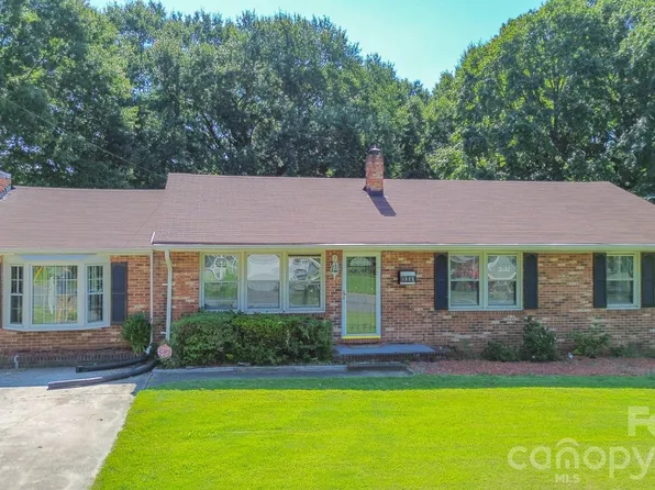 1708 Belmar Dr, Gastonia, NC 28052