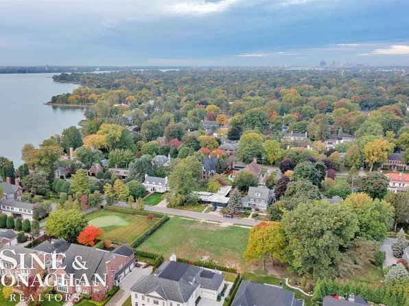 850 Ellair Pl, Grosse Pointe Park, MI 48230