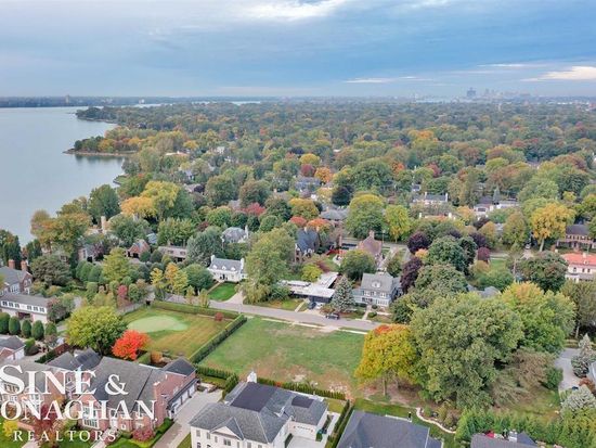 850 Ellair Pl, Grosse Pointe Park, MI 48230