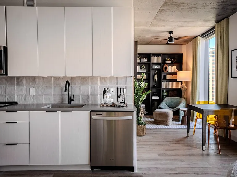 Sol Modern Phoenix Apartments Kitchen