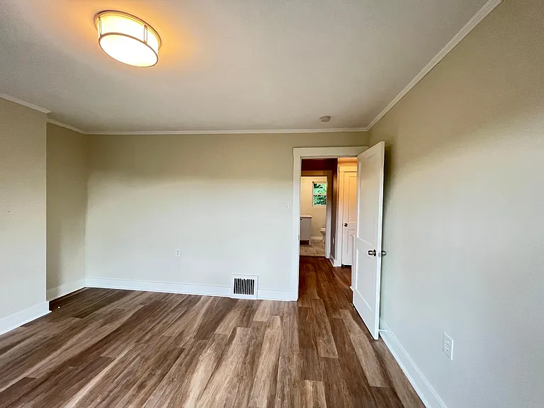 149 Race St — Photo 25
