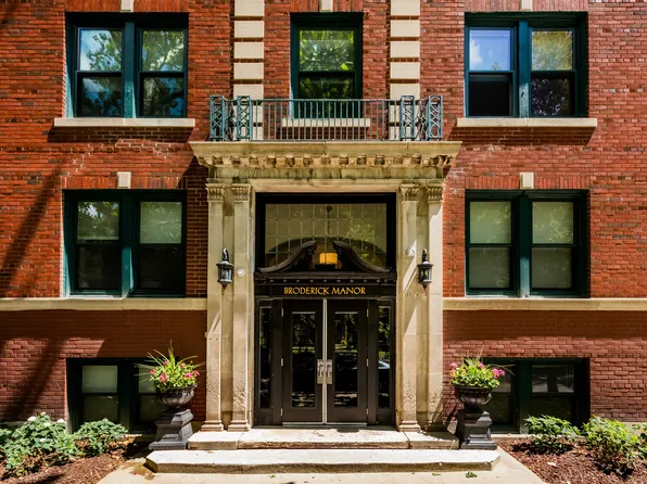 Broderick Manor