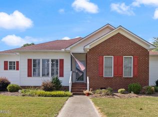300 Circle St, Washington, NC 27889