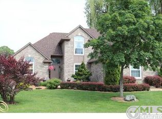 1641 Wilmington Ct, Rochester Hills, MI 48309