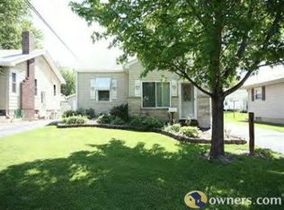 1564 N Summit Ave, Decatur, IL 62526