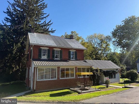 3rd image of 314 E Meadow Valley Rd