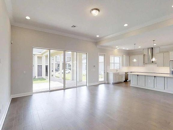 4th image of 8815 Kastler St