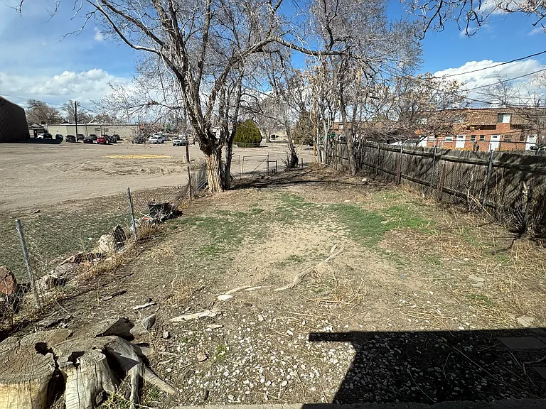 219 Nelson Ave — Photo 17