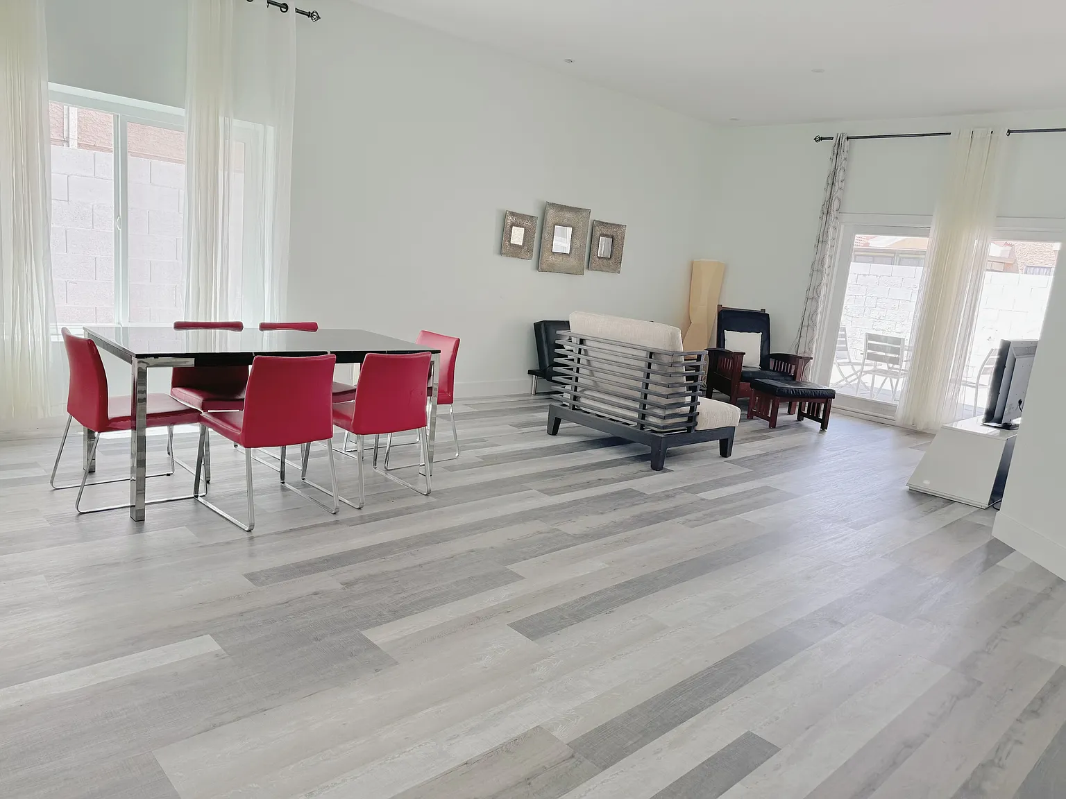 3245 Barbuda Rd — Photo 2