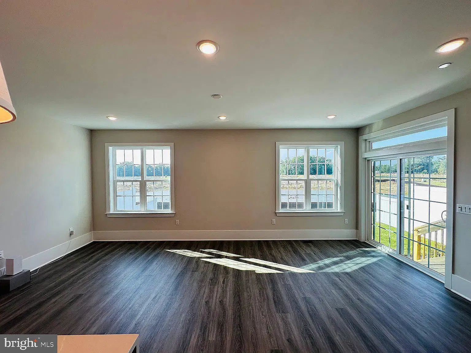 4 bed, 3.5 bath, 3581 sqft, $5,000 — Photo 4