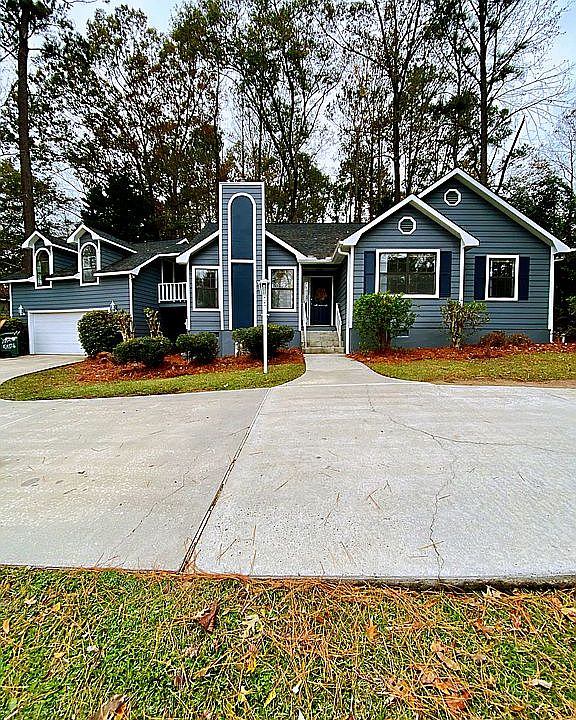 Front of house, fresh paint.