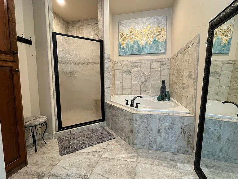 2502 W Centre Ave — Photo 19