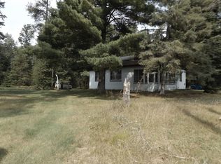 W11608 County Rd W, Crivitz, WI 54114