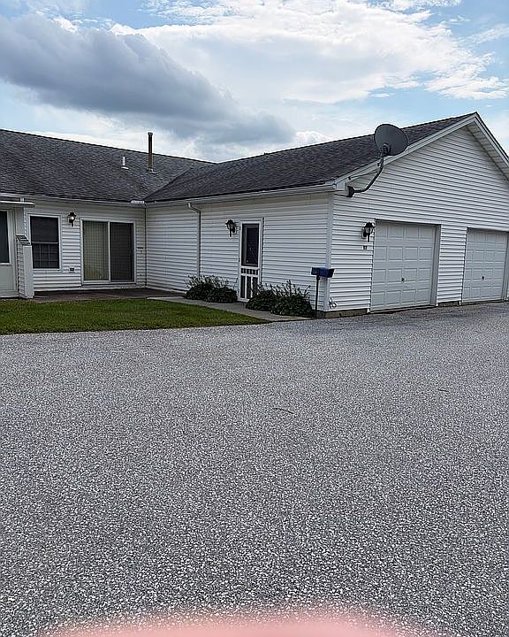 2nd image of 117 Gricebrook Rd