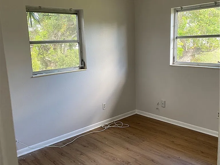 216 Oregon Way — Photo 9