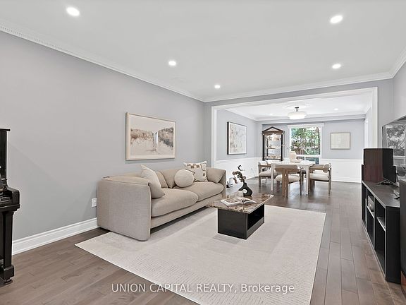4th image of 35 McCarty Cres