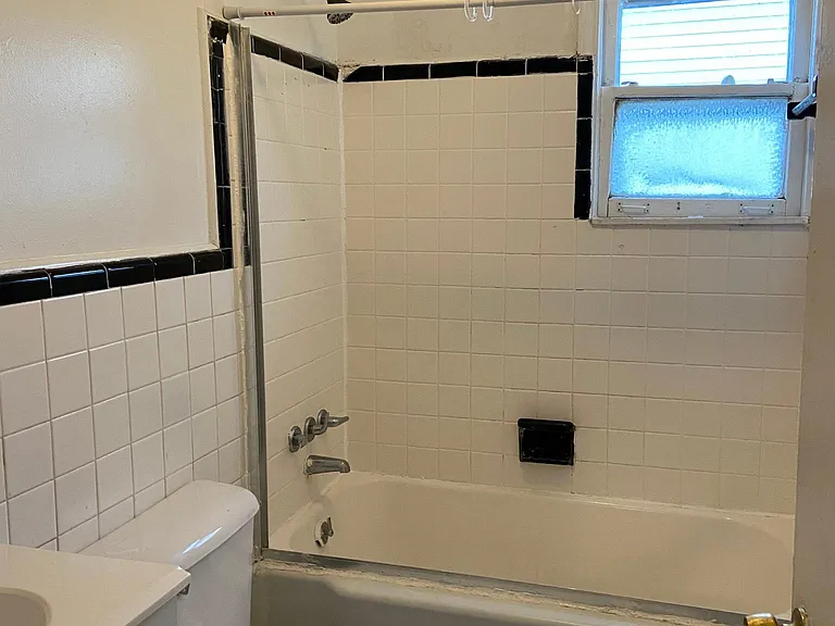 11443 Cadillac Ave — Photo 3
