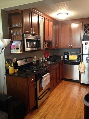 3rd image of 3142 Lyndale Ave S APT E