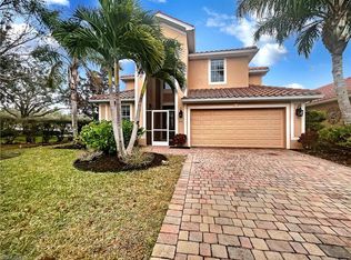 1951 Fairmont Ln, Naples, FL 34120