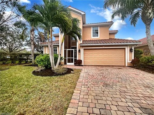1951 Fairmont LN, NAPLES, FL 34120