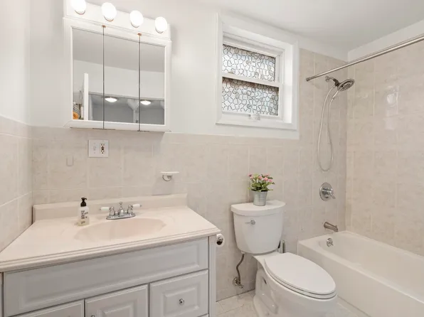 25 75th Street image 20 of 37