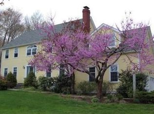 5 Olde Surrey Ln, Medway, MA 02053